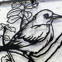 Görseli Galeri görüntüleyiciye yükleyin, İkili Ağaç ve Serçe Temalı Dekoratif Metal Duvar Tablosu