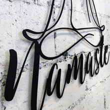 Görseli Galeri görüntüleyiciye yükleyin, Namaste Dekoratif Metal Duvar Dekoru