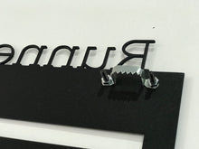 Görseli Galeri görüntüleyiciye yükleyin, KOŞUCU MADALYA ASKISI METAL DUVAR DEKORATİF