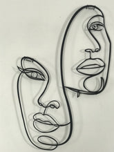 Görseli Galeri görüntüleyiciye yükleyin, DEKORATİF ÇİZGİ SURATLAR METAL TABLO