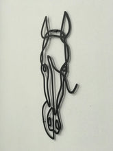 Görseli Galeri görüntüleyiciye yükleyin, Mustang(Dekoratif metal At dekoru)