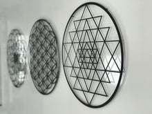 Görseli Galeri görüntüleyiciye yükleyin, Yaşam Çiçeği 3lü Takım Dekoratif Metal Tablo - Sri Yantra - Kutsal Geometri - Makebah