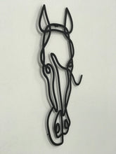 Görseli Galeri görüntüleyiciye yükleyin, Mustang(Dekoratif metal At dekoru)