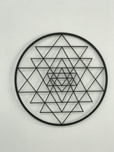 Görseli Galeri görüntüleyiciye yükleyin, Yaşam Çiçeği 3lü Takım Dekoratif Metal Tablo - Sri Yantra - Kutsal Geometri - Makebah
