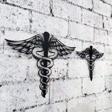 Görseli Galeri görüntüleyiciye yükleyin, Tıp Sembolü Metal Duvar Dekoru

